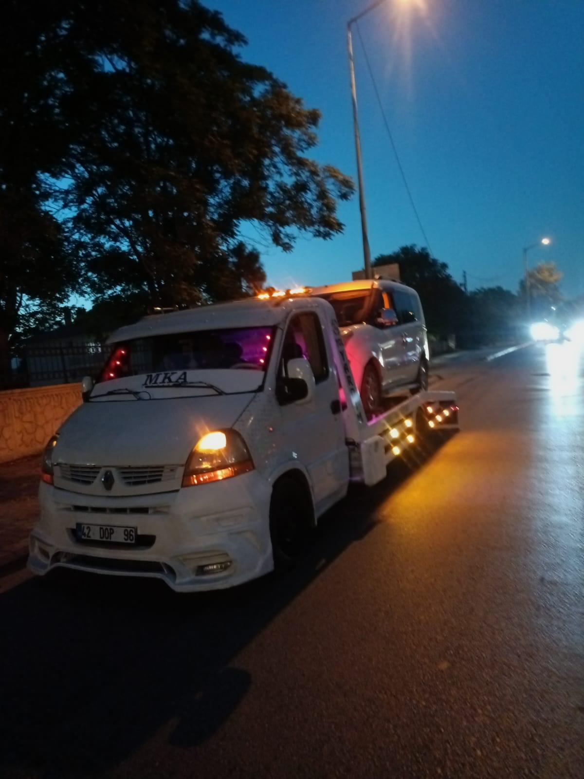MKA oto kurtarma aracının gece operasyonu